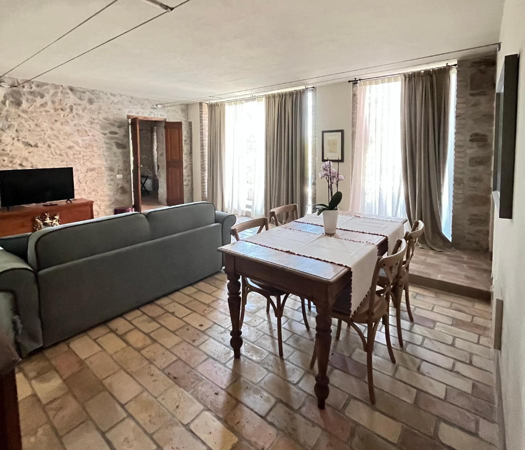 Le Mansarine Charme B&B Castellaro  Eksteriør billede