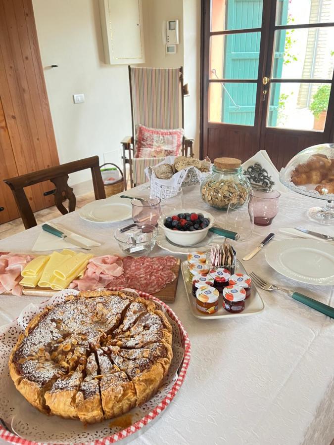 Le Mansarine Charme B&B Castellaro  Eksteriør billede