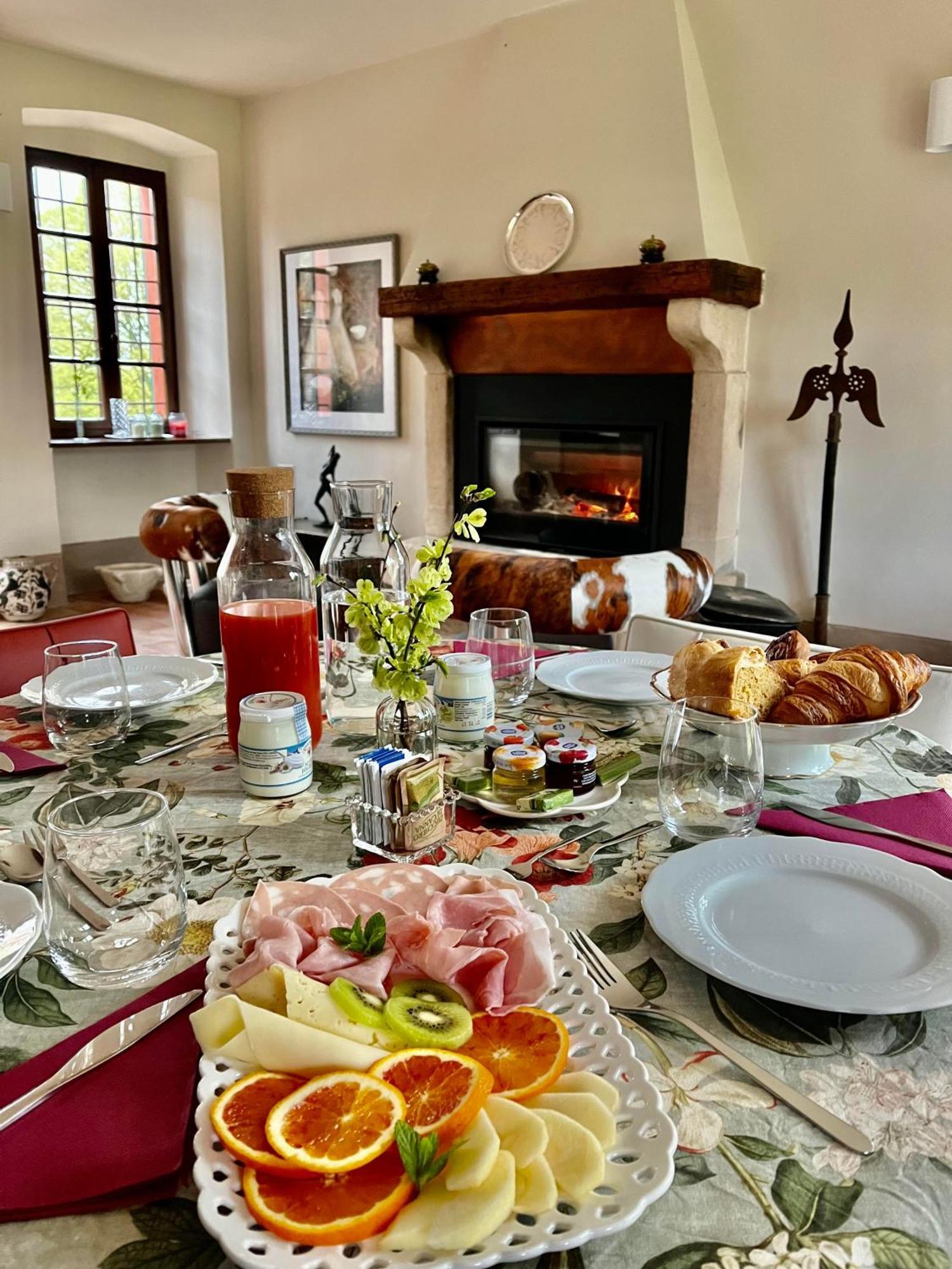 Le Mansarine Charme B&B Castellaro  Eksteriør billede
